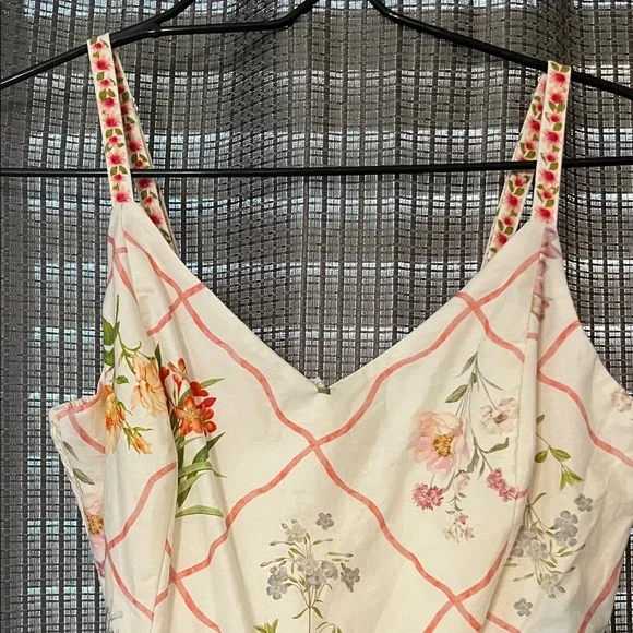 Josie Floral Midi Dress Size S - Picture 4 of 6